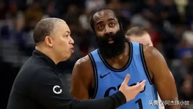 社区盾赛程吃紧，纽卡斯尔今晚临场应变，信心回归，阵容厚度经受考验的简单介绍